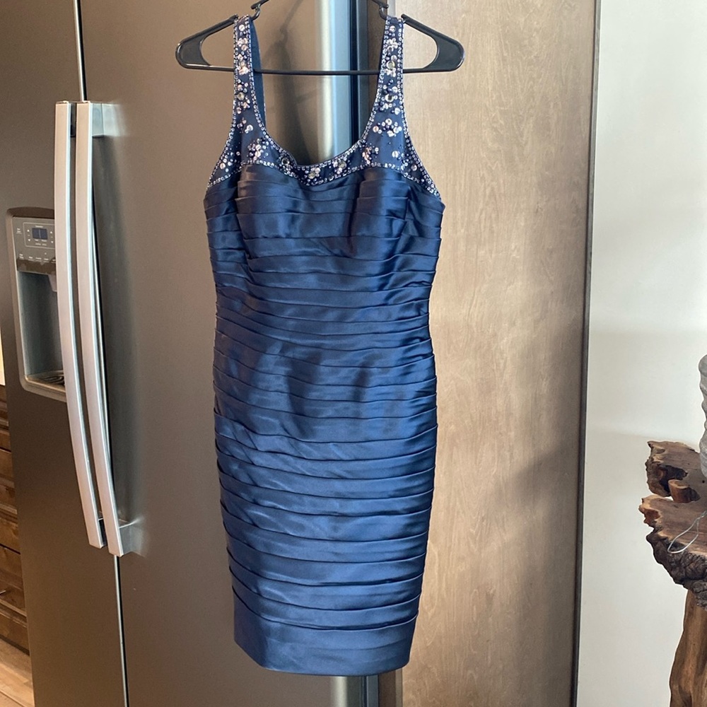 Adrianna appellate blue cocktail dress